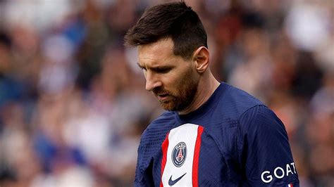 P­S­G­’­d­e­ ­k­a­d­r­o­ ­d­ı­ş­ı­ ­k­a­l­a­n­ ­M­e­s­s­i­,­ ­ö­z­ü­r­ ­d­i­l­e­d­i­